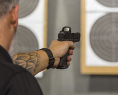 2 guns shooting (SAVE*ON*TRANSFER)